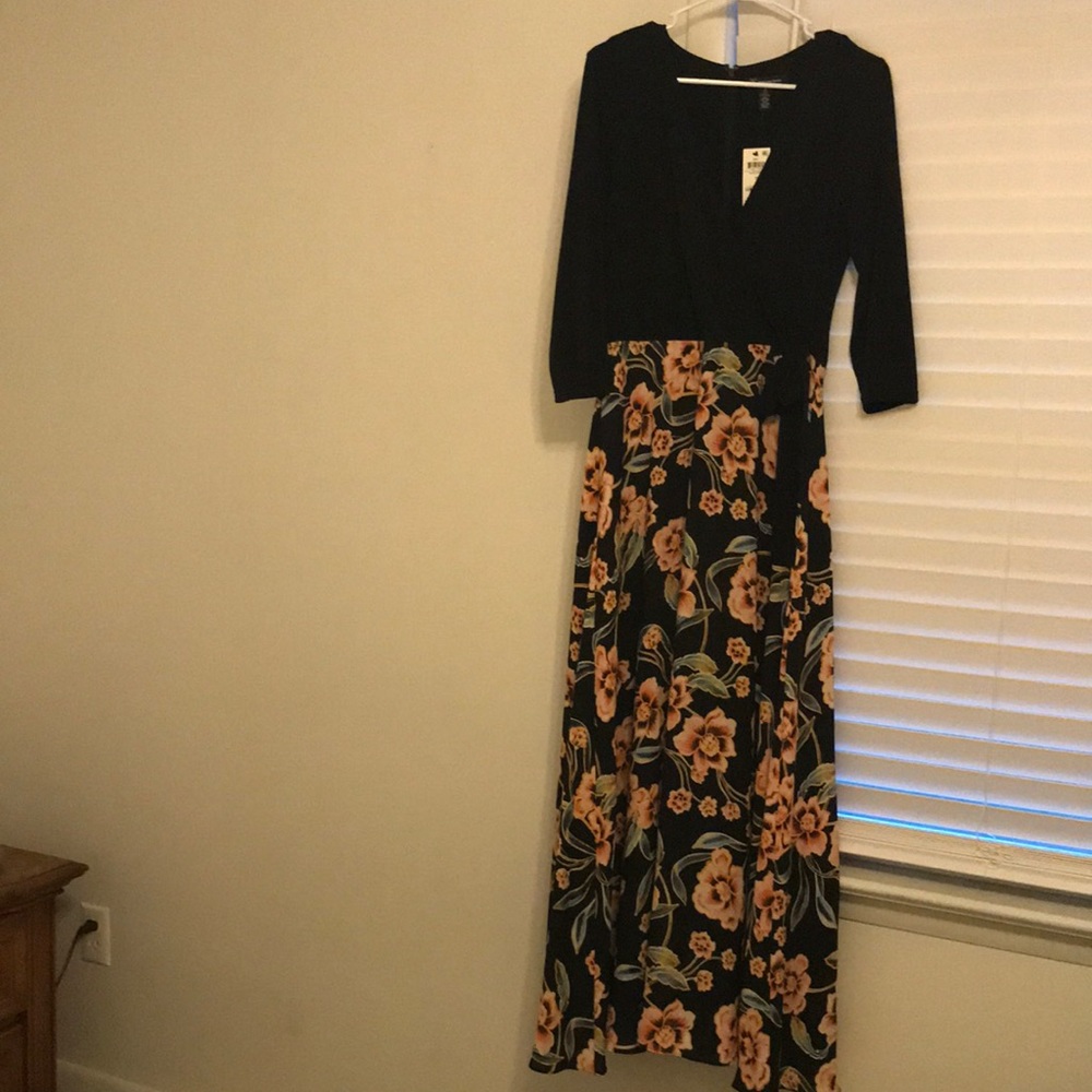 BEAUTIFUL full length dress